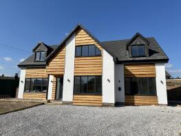 Sheden, High Street, Barnby Dun, Doncaster DN3 1DY