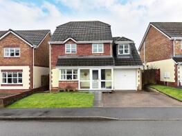 32, Maes Yr Efail, Llangennech, Llanelli SA14 8WD