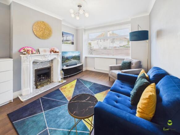 Presented by Clinton at EweMove Bexleyheath and Da