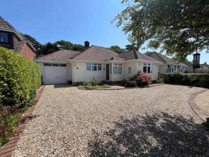 Barton Croft, Barton On Sea, New Milton, Hampshire. BH25 7BT