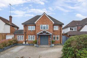 6 Highview, Woodfield Avenue, Northwood HA6 3EA