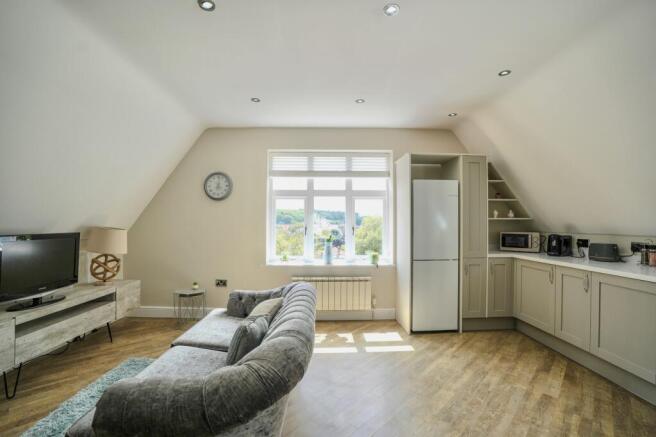 Lounge/Kitchen