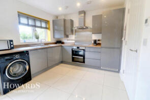 23, Kestrel Close, Harleston IP20 9FA