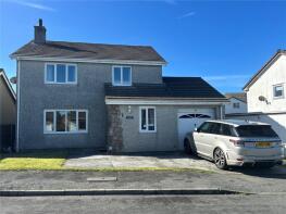 46, Maes Derwydd, Llangefni LL77 7GA