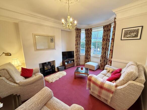 LIVING ROOM 1