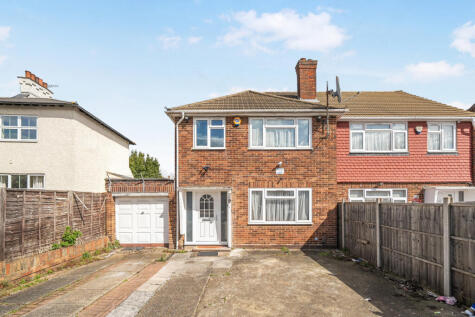 Hawthorn Farm Avenue, Northolt