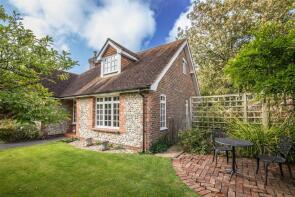 Falcon Lodge, The Street, Lewes BN7 3HF