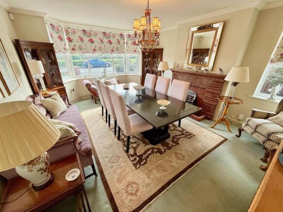 Dining/Sitting Room