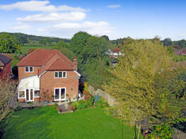 Fallowfield, Cold Ash Road, Ashmore Green, Thatcham RG18 9EY