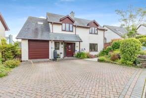 39, Hawkens Way, St. Columb TR9 6SS