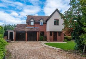 7, Forge Gardens, Bedford MK44 1BA