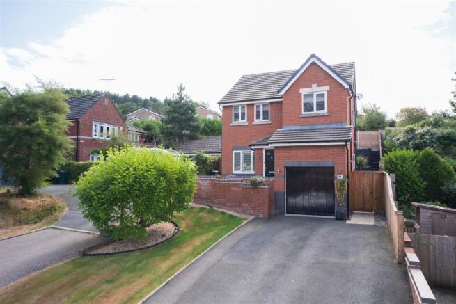 11 Bramley Court-041.jpg