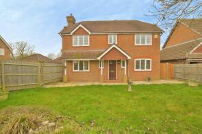 12, Lovelace Court, Ashford TN26 3AY