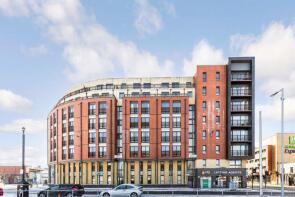Flat 2/4, 220, Howard Street, Glasgow G1 5HE