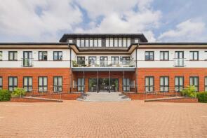 Flat 12, 150 The Grove, Bath Road, Maidenhead SL6 4LB