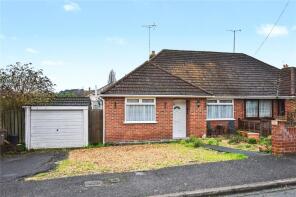 3, Rock Gardens, Aldershot GU11 3AD