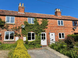 3, Carr Cottages, The Green, Low Hutton, York YO60 7HE