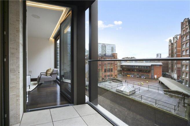 Kings Gate Walk 
