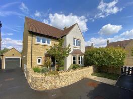 33, Barrington Court, Chippenham SN15 4TY