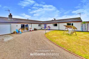 San Moir, Third Avenue, Holywell CH8 9RG