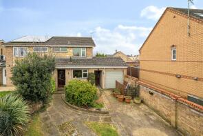2, Mowbray Crescent, Hitchin SG5 4DY