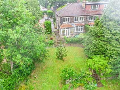 Gledhow Wood Road, Leeds, LS8
