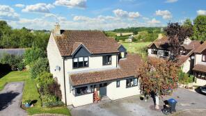 15, Godwins Close, Melksham SN12 8LD