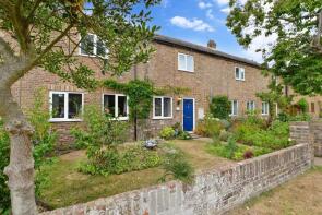 2, Manor Mews, Deal CT14 8HT