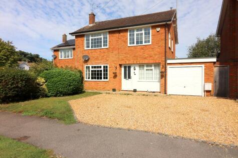 Holly Walk, Silsoe, Bedfordshire, MK45 4EB