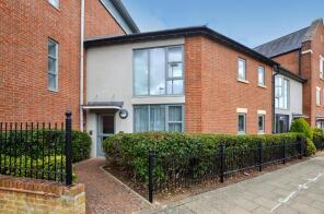 66, Scribers Drive, Northampton NN5 4ES