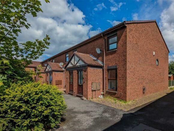 2 Bedroom End Terrace for Rent