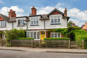 4, Kings Terrace, Shortfield Common Road, Frensham, Farnham GU10 3DE