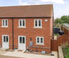 13, Cowling Close, Horncastle LN9 6QY