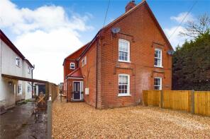 2, Priory Cottages, Beech Hill Road, Beech Hill, Reading RG7 2AY