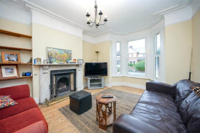 Lounge To Front