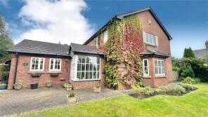 79, Well Lane, Heswall, Gayton CH60 8NH