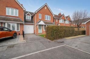 8 Haughmond, Grebe Close, Emsworth PO10 8UY