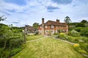 Wrens Nest, Headcorn Road, Maidstone ME17 2AP