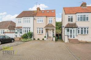 Forest View, Orange Tree Hill, Havering-atte-bower, Romford RM4 1PB