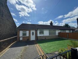 72, Moorcroft Drive, Tong, Bradford BD4 6NJ