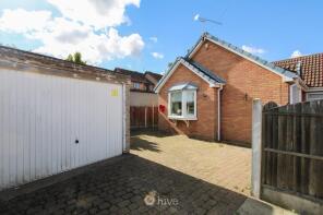 30, Harpenden Close, Dunscroft, Doncaster DN7 4PD
