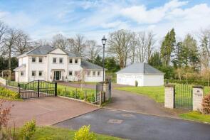 8, Cornhill Grove, Biggar ML12 6GN