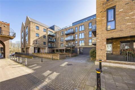 Lion Wharf Road, Old Isleworth
