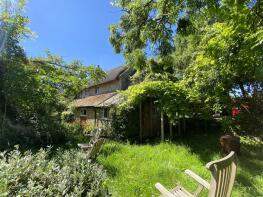 Margretts, Shaftesbury Road, Salisbury SP3 6AT