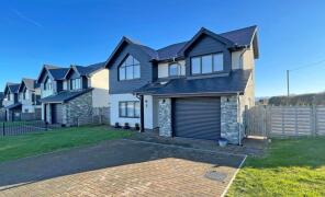 5, Trem Y Mor, Moelfre LL72 8HQ