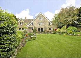 New Inn Close, Road From Water Tower To Cherington, Cirencester GL7 6PA
