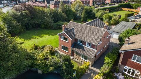 Bronte Way, Mirfield, WF14