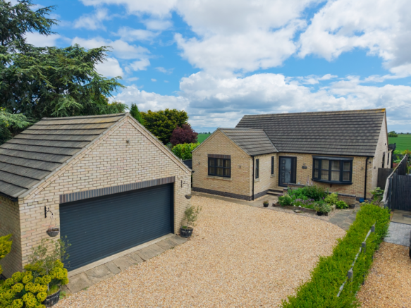 EweMove - Spalding - Weston Hills - Front of Hous