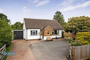 3, Barcroft Crescent, North Curry, Taunton TA3 6DD