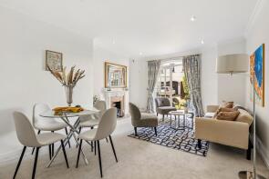 Flat 28, Ann Boleyn House, Queens Reach, East Molesey KT8 9DE